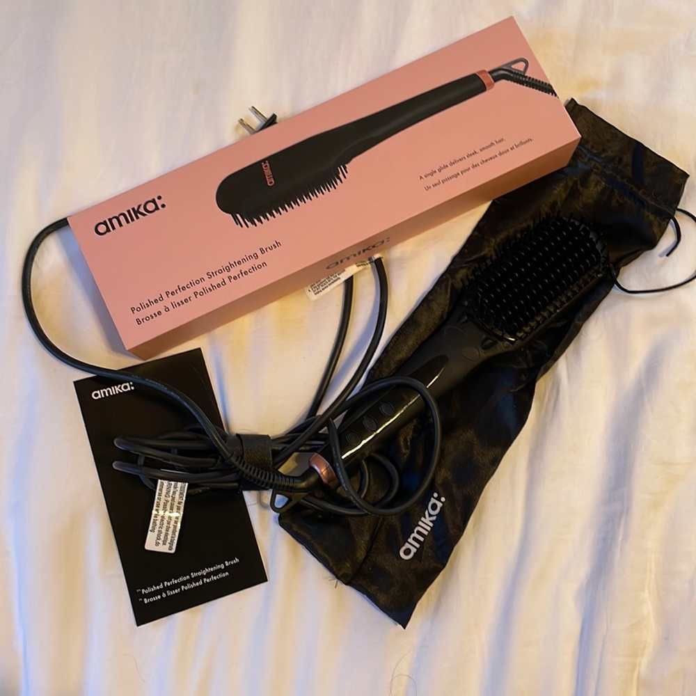 Amika Polished Perfection Straightening Brush